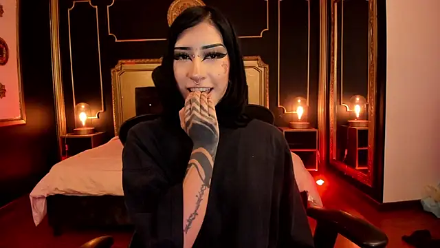 Kat_VonDe Chat XXX in diretta