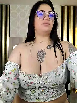 دردشة martinna_tay الجنسية المباشرة