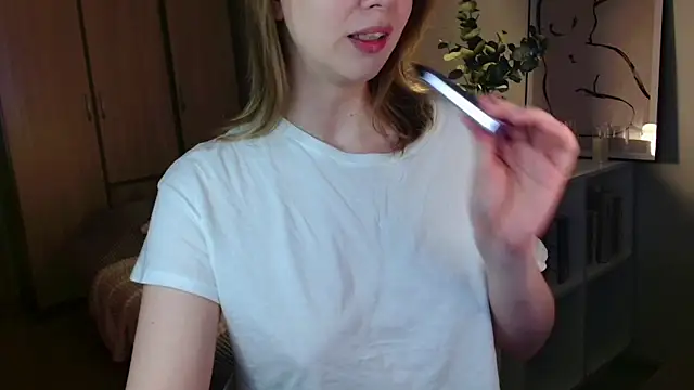 mynameloveeeeee Adlı Modelin Canlı XXX Sohbeti