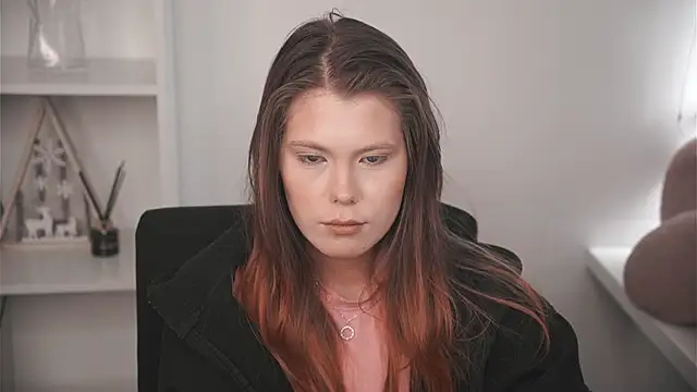 MarnieWootan Adlı Modelin Canlı XXX Sohbeti