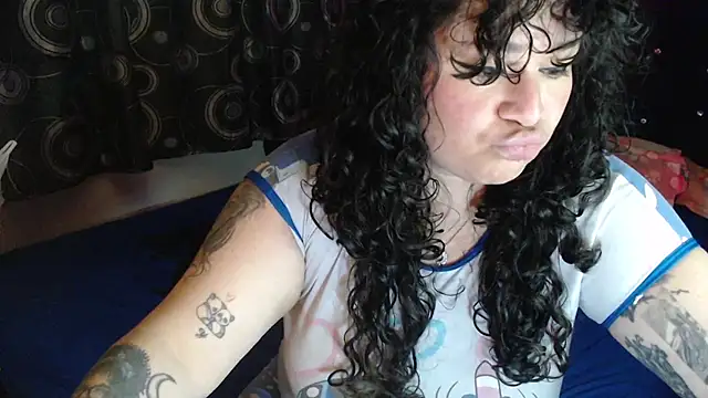 ANGELIQUE_KLANE Adlı Modelin Canlı XXX Sohbeti