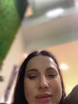 Roxana-Sexy élő XXX-chatje