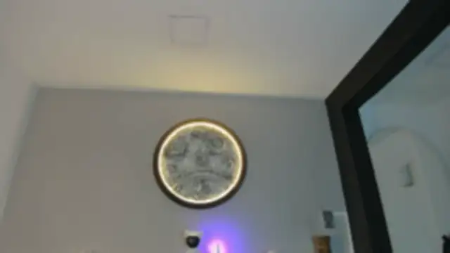 Amaranoir- élő XXX-chatje