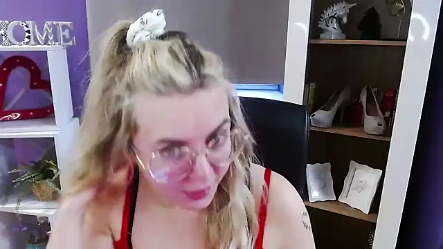 دردشة Zoey_Erotic الجنسية المباشرة