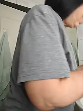 NakedMILFx Live XXX-chat