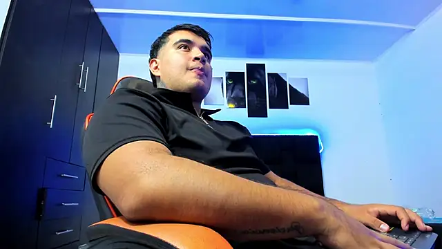 Chat XXX ao vivo de thiago__cp01