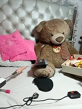 Chat +18 de Dana_2114 ao vivo