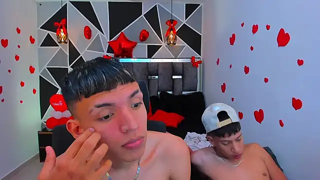 Juan_Nd_Steven 现场XXX聊天