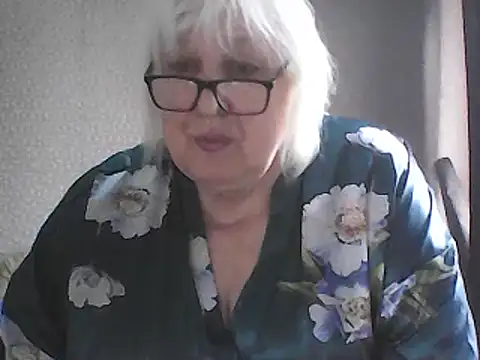 Alexia64231 Show in webcam