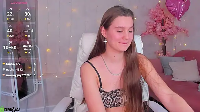 แชท XXX สดของ Renesmy_Black