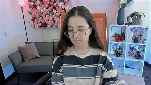 VirtuallVoyant 现场XXX聊天