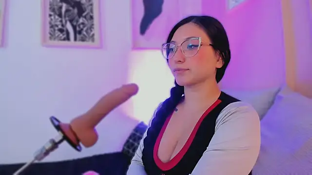 lucy_neil 现场XXX聊天