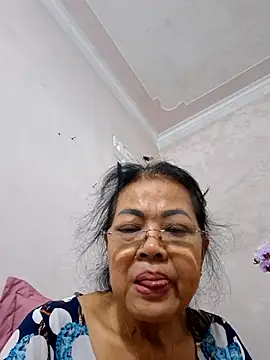 Hotestlove webkamerás műsora