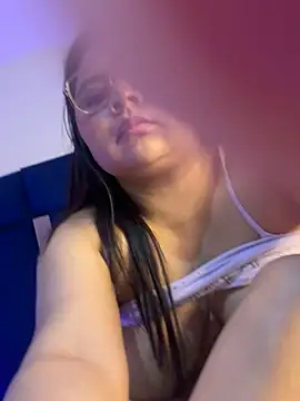 Chatroom XXX en direct de alice_love052