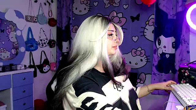 XXX chat uživo modela lussyevans24