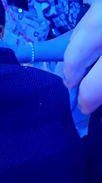 gurlnips Live XXX Chat