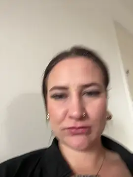 ManjaWinklern Live XXX chat