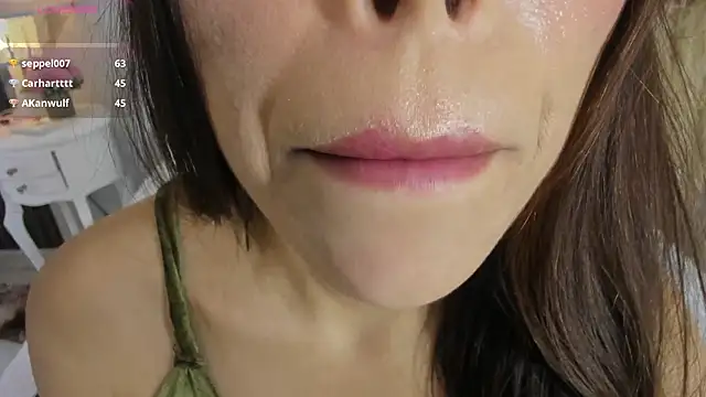 XXX chat uživo modela hannahill69