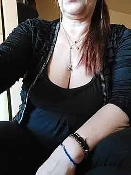 Chat XXX en directo de Tinaa_Love69