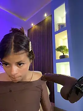 Antonella_Torres2 即時 XXX 聊天