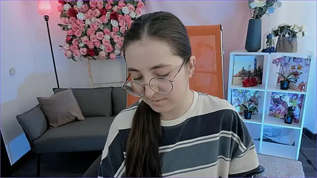 XXX chat uživo modela VirtuallVoyant