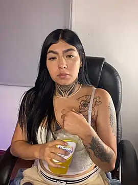 Angelica_pink18: απευθείας συνομιλία ΧΧΧ