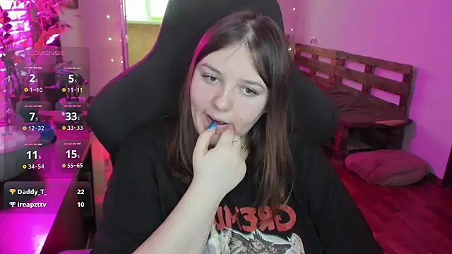 XNirvanaX Chat XXX live