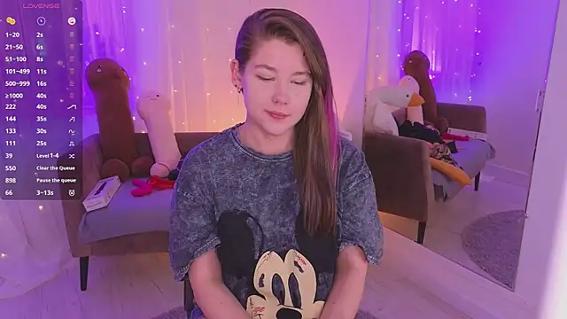 Mira_Falls' Live XXX Chat