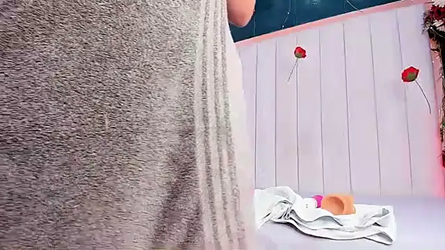 XXX chat uživo modela africa_holmes