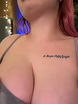 KellyMoors – Naživo XXX chat