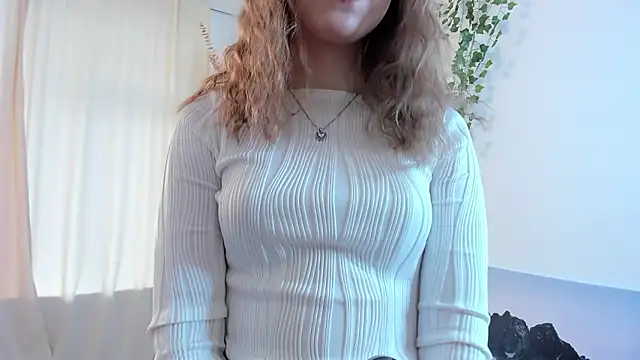 ZaidaCourcy: онлайн-секс-чат