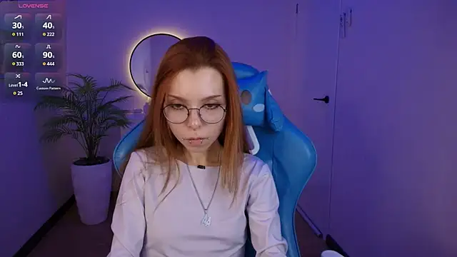 دردشة PinkAn8el الجنسية المباشرة