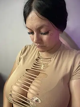 Miia__Taylor 现场XXX聊天