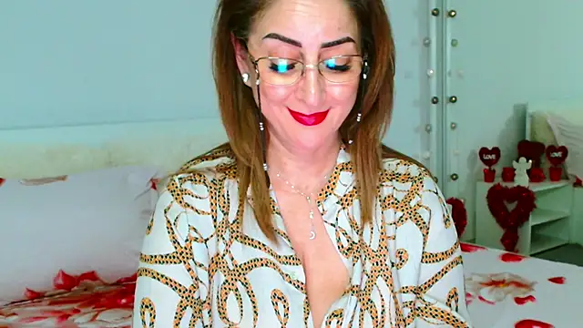 Tyana40 – Naživo XXX chat