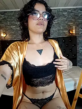 KittyLatina_02 Chat XXX in diretta