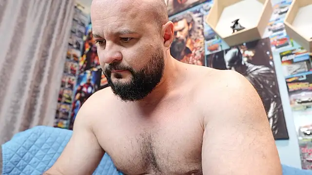 Muscle_Bear Webcam show