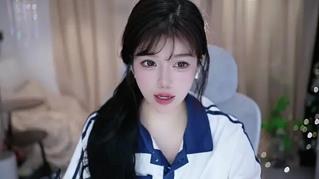 Cecily 现场XXX聊天