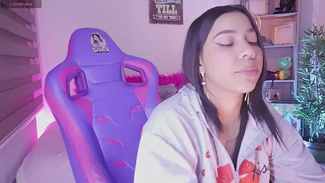 madelyn_rose_'s Live XXX Chat