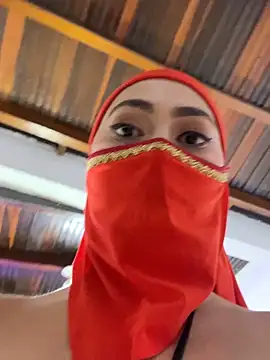 Aisha_Malek Pertunjukan Webcam