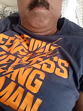 moonflower25: διαδικτυακό σόου στην κάμερα