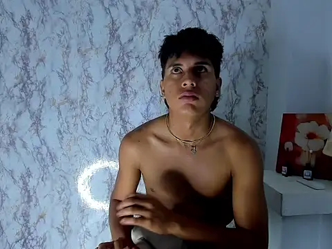 Valentino_Lane: απευθείας συνομιλία ΧΧΧ