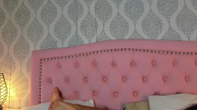 Show de luciana_lopez_7 na webcam