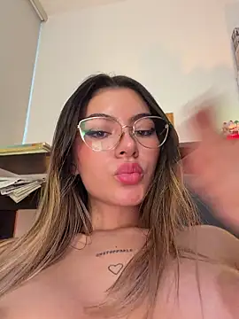 Your_Honeey Adlı Modelin Web Kamerası Şovu