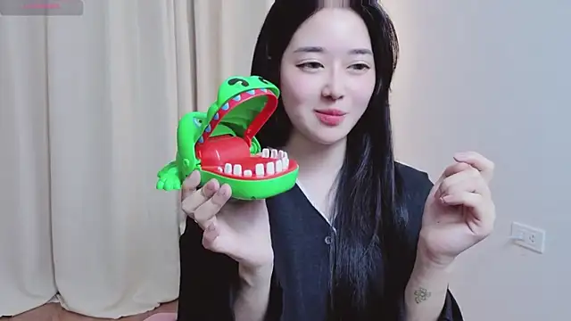 Chatroom XXX en direct de Miu-999