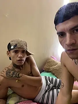 dilan_abraham12 Adlı Modelin Canlı XXX Sohbeti