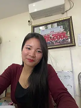 Czat XXX na żywo – Bee_Yellow00