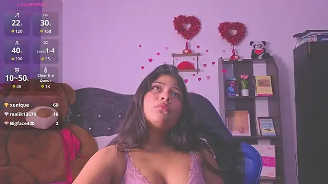 BadKittyy Chat XXX in diretta