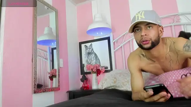 Aiden_Cash7: онлайн-секс-чат