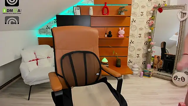 EmillyTaylor 即時 XXX 聊天