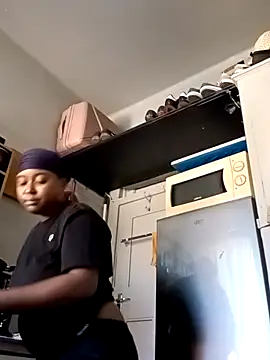 AcetousAbbのライブXXXチャット